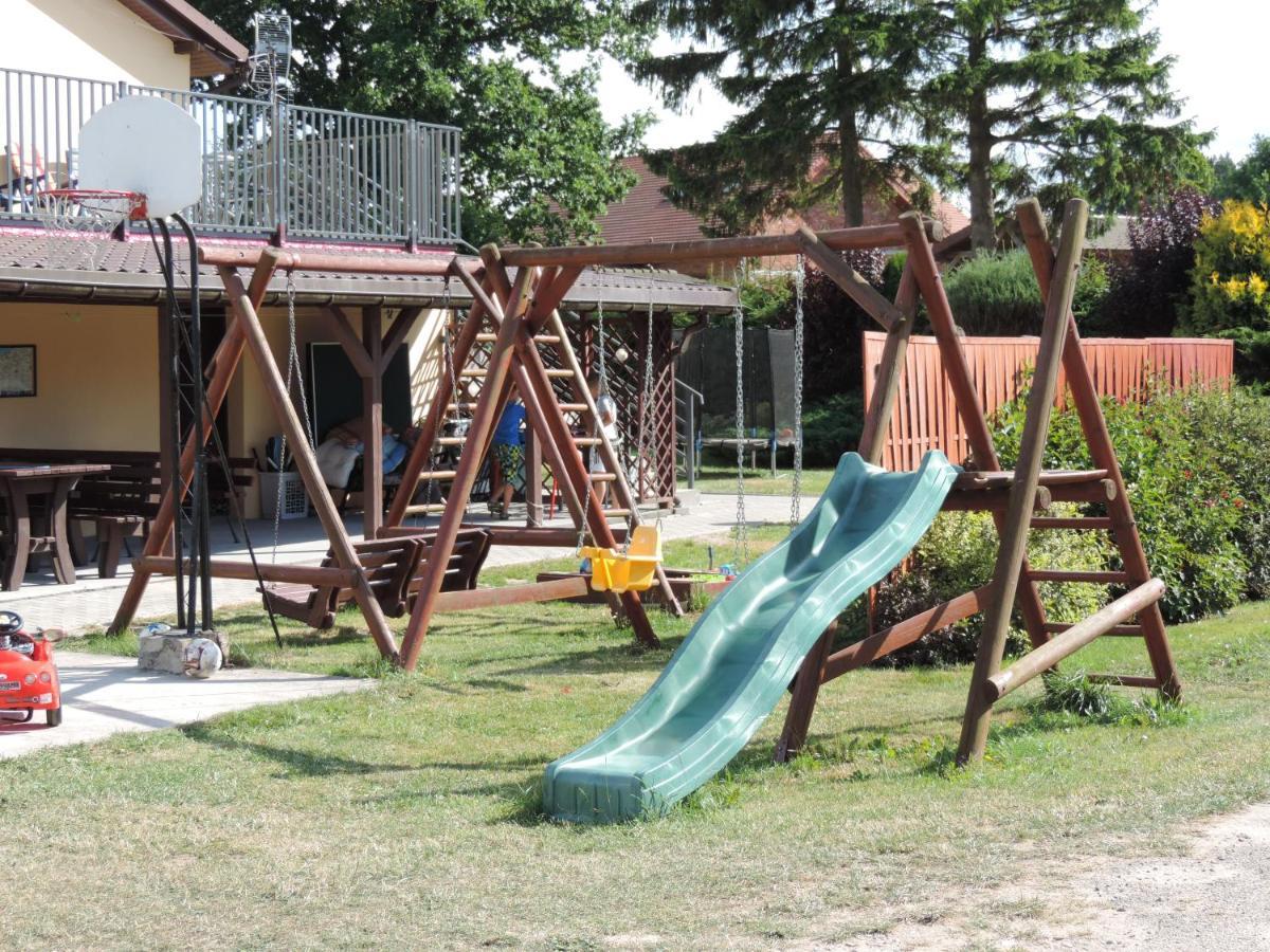 Jacek I Agatka Guest House Устка Екстериор снимка