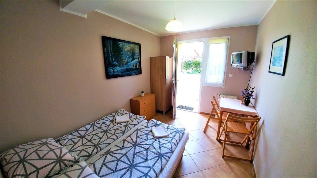 Jacek I Agatka Guest House Устка Екстериор снимка